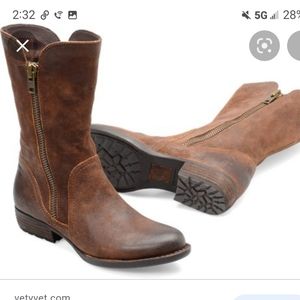 EUC Born Side Zip Mid Calf Leather Suede Boots